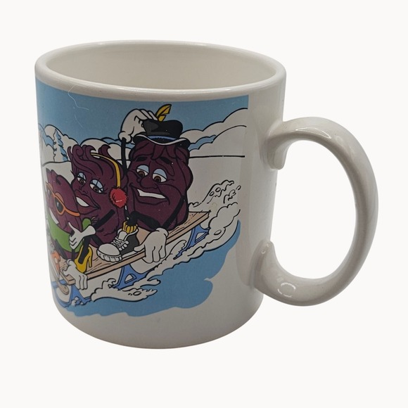 Vtg 1988 "The California Raisins" Coffee Tea Mug Winter Fun 80s Music Band USA - Picture 4 of 9
